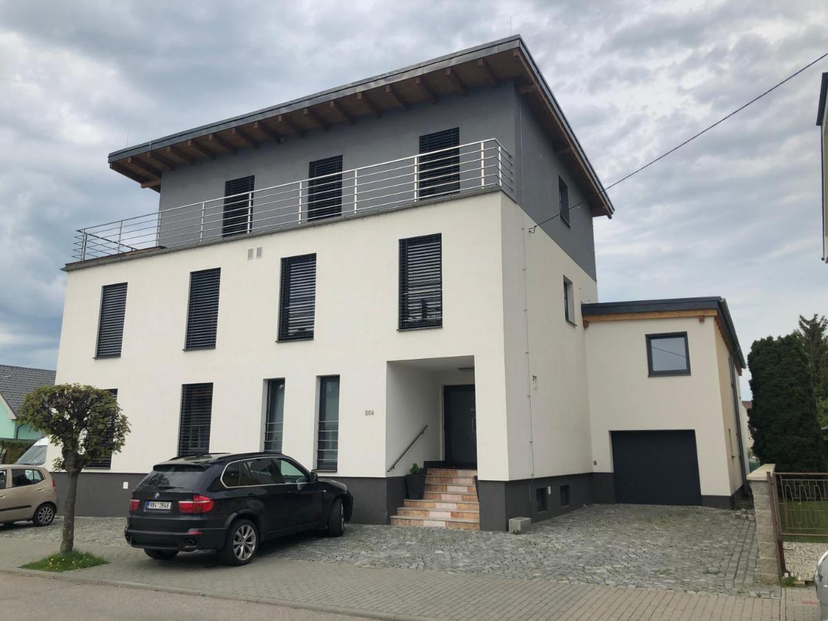 Anico Apartmany Dolni Benesov 외부 사진